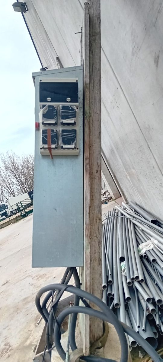 Armari contador llum provisional d'obres