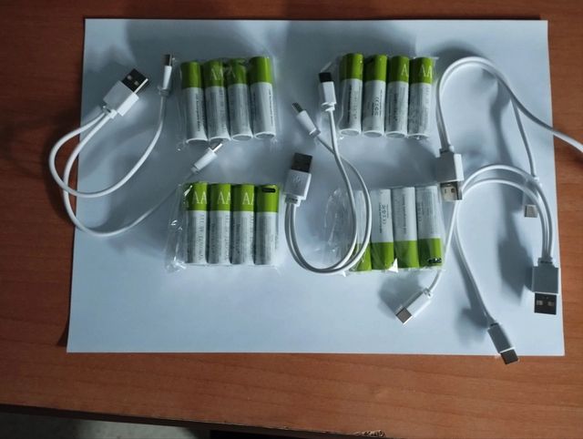 Batterie ricaricabili AA 1.5V 12800mAh USB x4