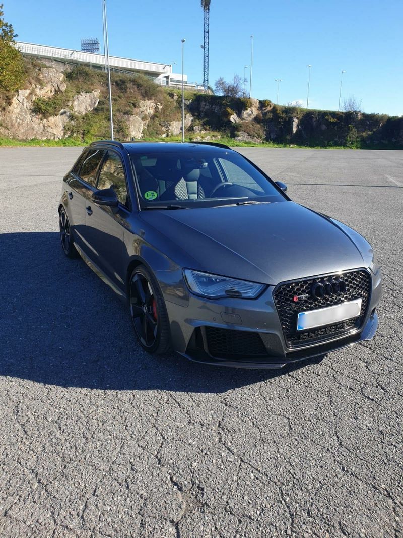 Audi RS3 2015 - foto 1