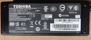 Cargador Toshiba PA3715U-1ACA