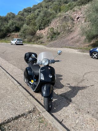 Piaggio Vespa GTS 125cc