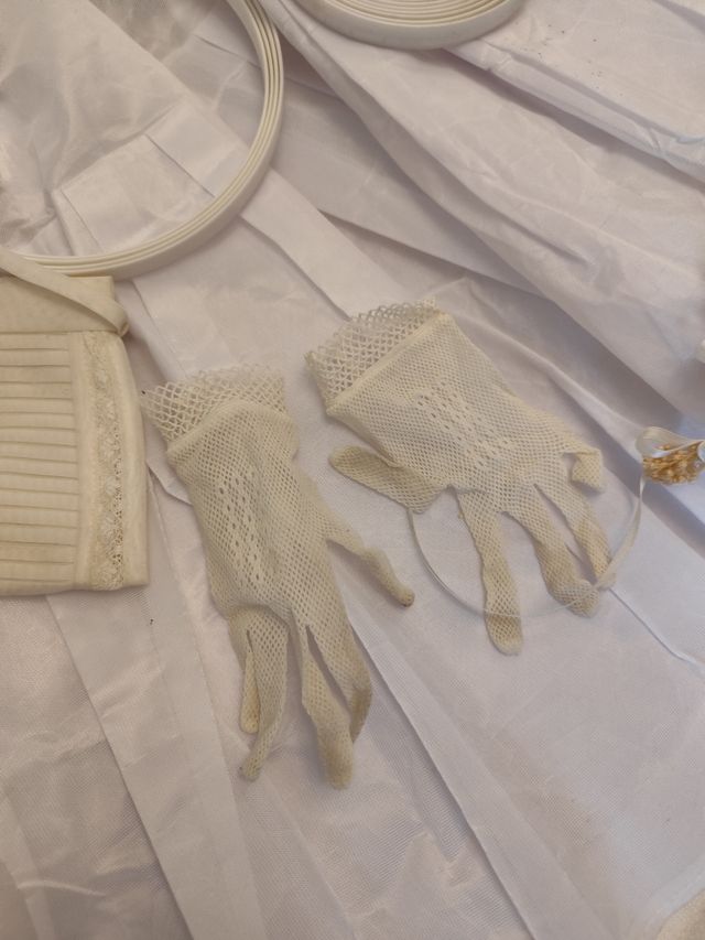 Bellissimo abito da comunione, completo