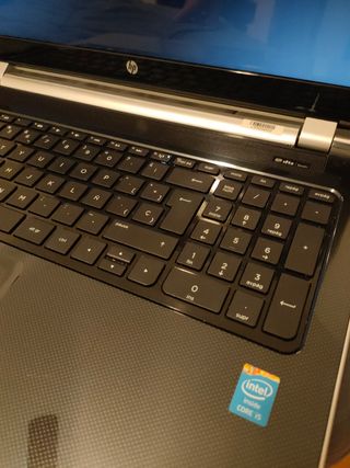 HP Pavilion 15 Notebook y maletín 