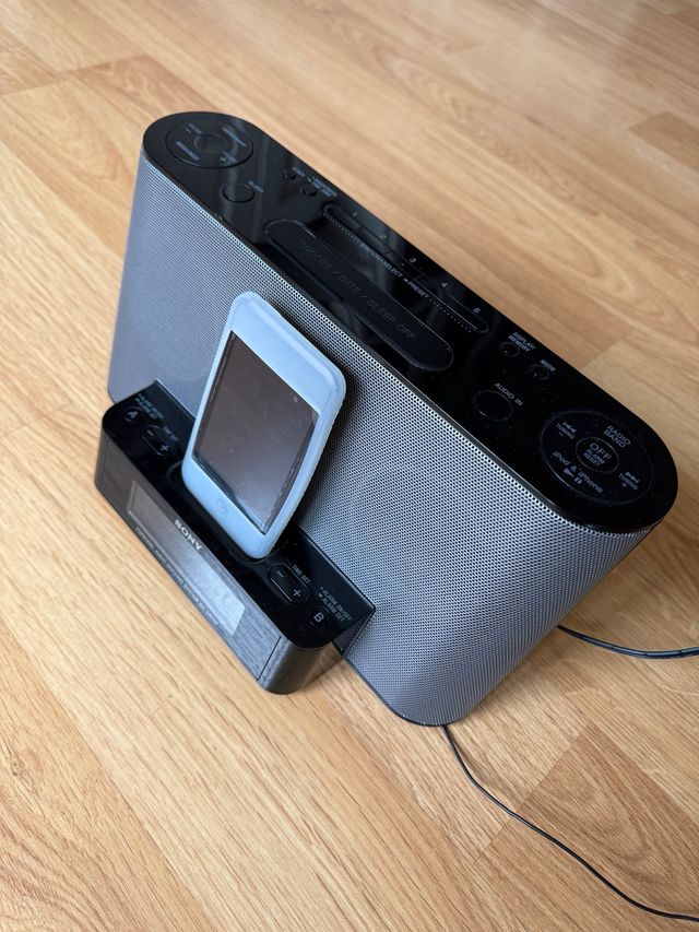 Altavoz Sony y Ipod Touch