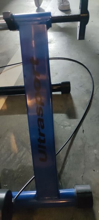 Rodillo bicicleta con peana Ultrasport