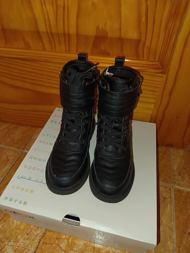 Botas negras niña Geox nuevas número 30