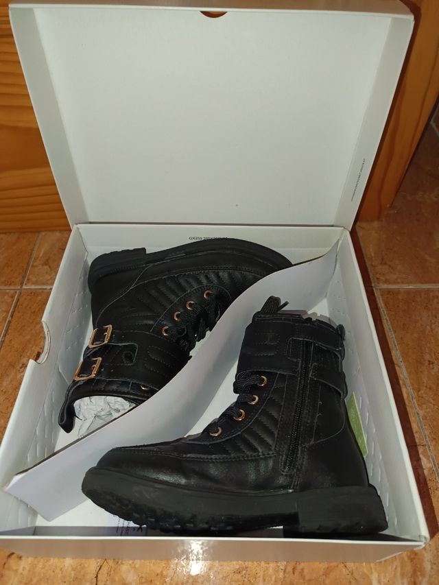 Botas negras niña Geox nuevas número 30