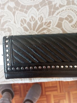 Monedero de pullbear