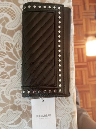 Monedero de pullbear
