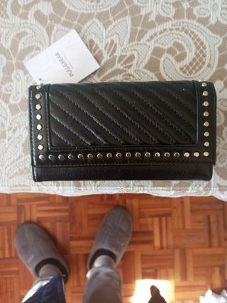 Monedero de pullbear