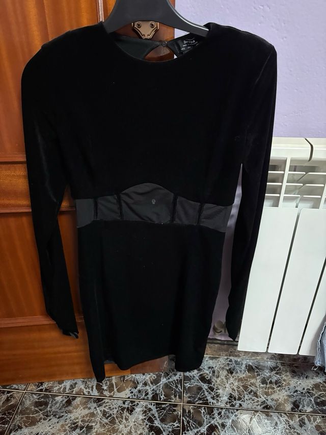 Vestido terciopelo con hombreras
