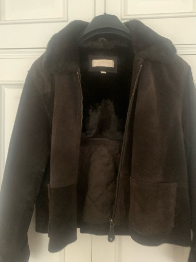 Preciosa chaqueta ANTE natural