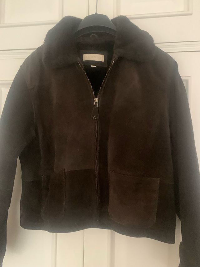 Preciosa chaqueta ANTE natural