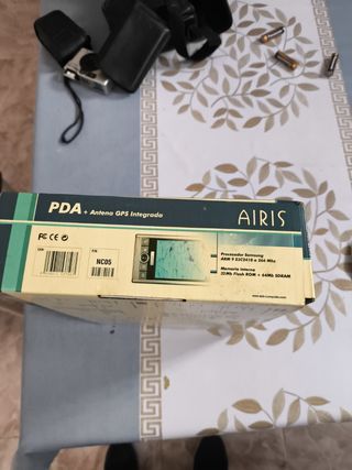 PDA, GPS Airis modelo NC05