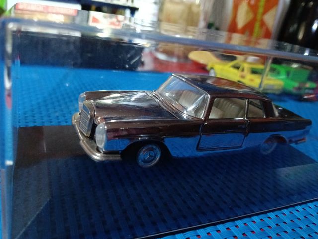 Auto giocattolo. Seat 132 scala 1:43