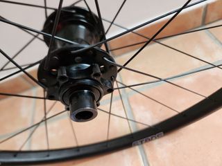 Rueda trasera 29" de carbono Stans ZTR Arch CB7