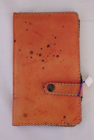Cartera artesana de cuero para mujer 