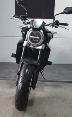 HONDA CB1000R  2020 8 MIL Km