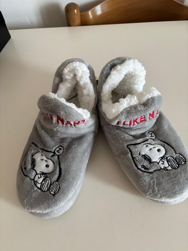 Pantofole nuove Snoopy TU