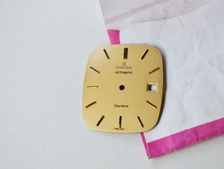 OMEGA ESFERA DORADA NUEVA SIN USO.