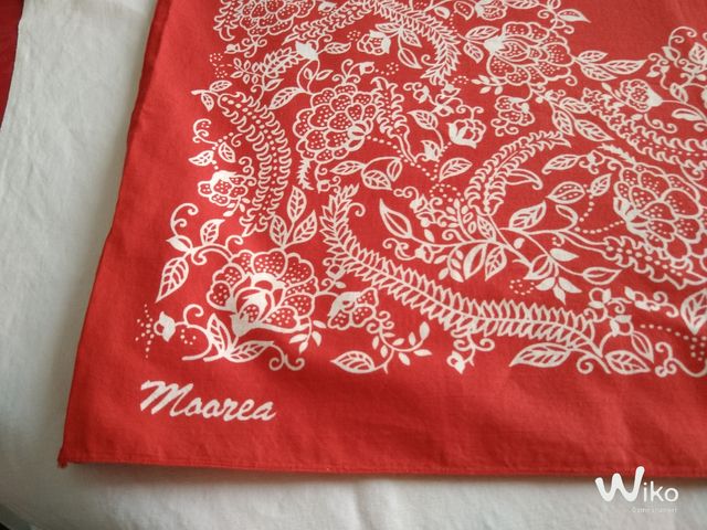 Gonna pareo rossa e bianca