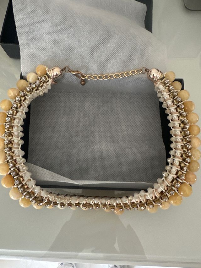 Collar bisuteria dorado