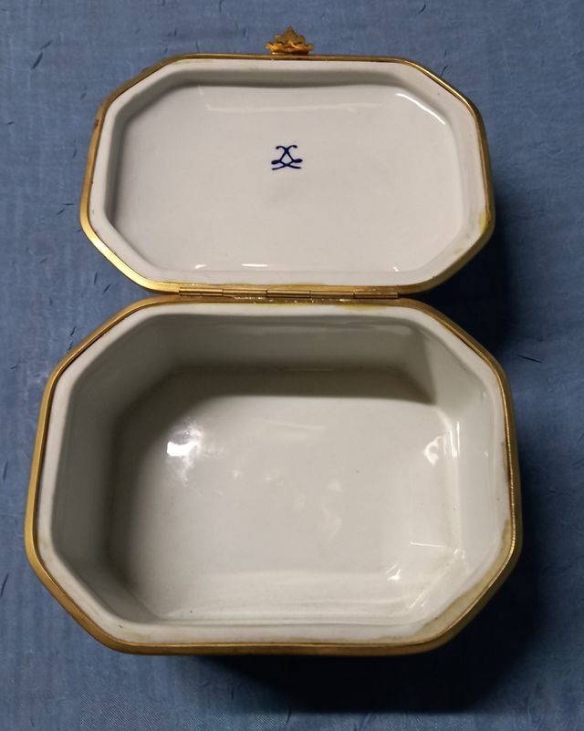 Cofanetto porcellana Sevres
