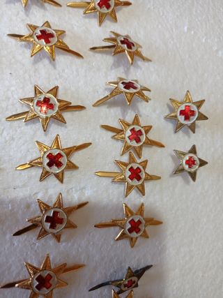 Insignias Cruz Roja Española 