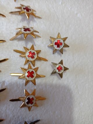 Insignias Cruz Roja Española 