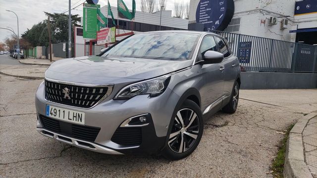 Peugeot 3008 Hybrid 225 e-EAT8 Allure 