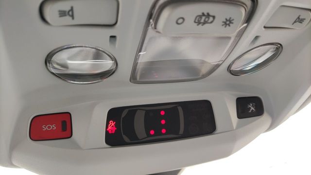 Peugeot 3008 Hybrid 225 e-EAT8 Allure 