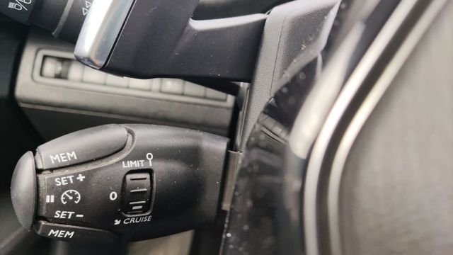 Peugeot 3008 Hybrid 225 e-EAT8 Allure 