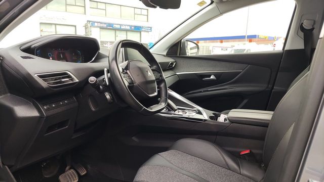 Peugeot 3008 Hybrid 225 e-EAT8 Allure 