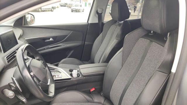 Peugeot 3008 Hybrid 225 e-EAT8 Allure 