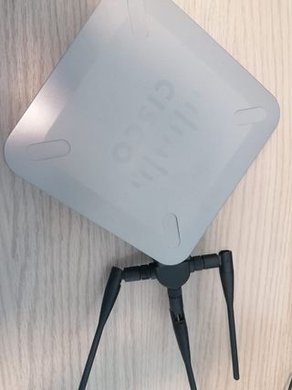 Access Point Wireless-N con Power over Ethernet (P