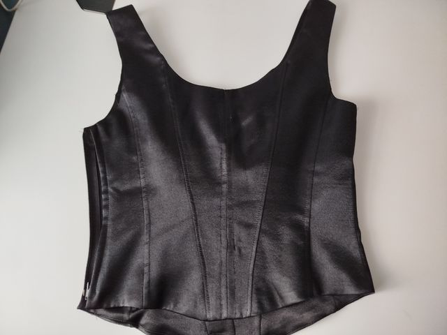 Corpetto in raso nero
