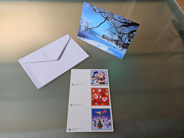 Lote postales y etiquetas navideñas