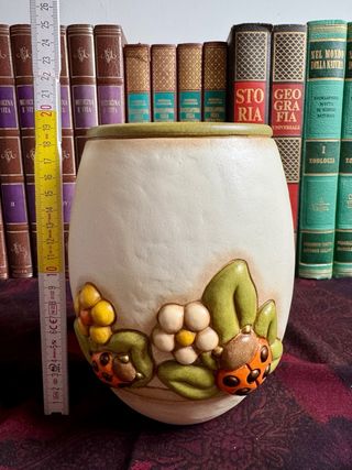 Vaso Thun con Fiori e Coccinelle