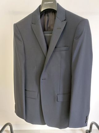 Traje Armani 