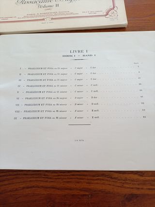 Dos volum. Bach partituras organo