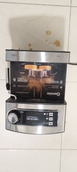 Freidora aire Gourmia + cafetera express Cecotec