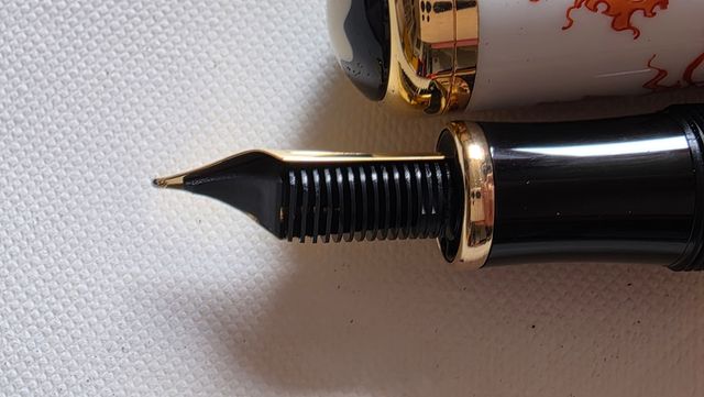Montblanc Year Golden Dragon 888