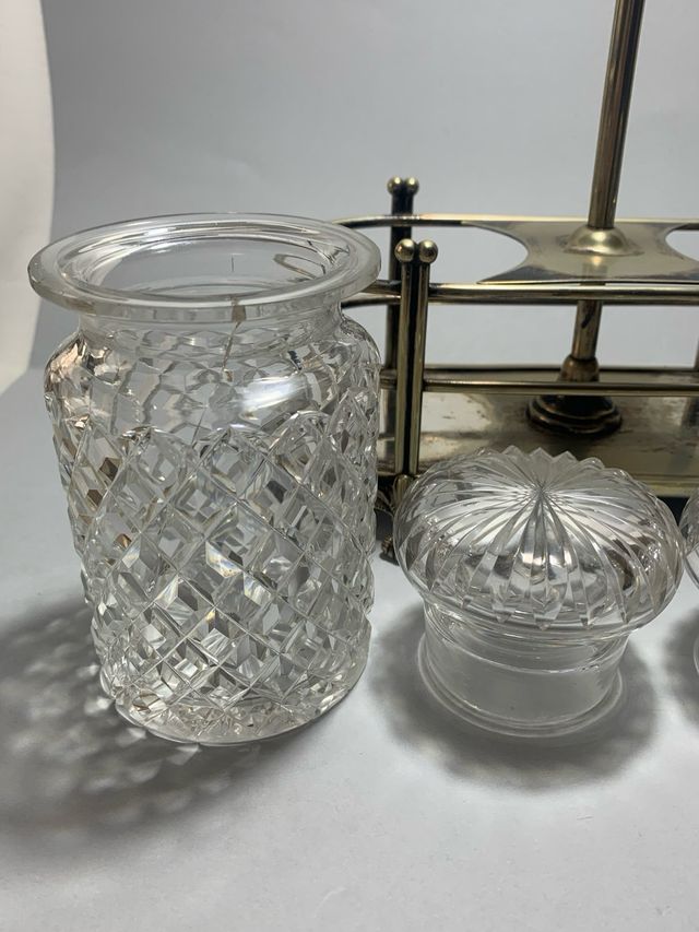 Oliera in metallo argentato e cristallo