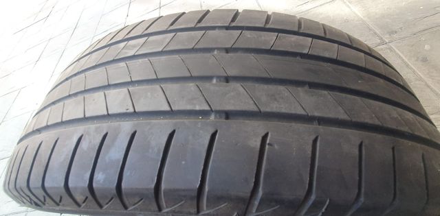 BRIDGESTONE 215 65 17