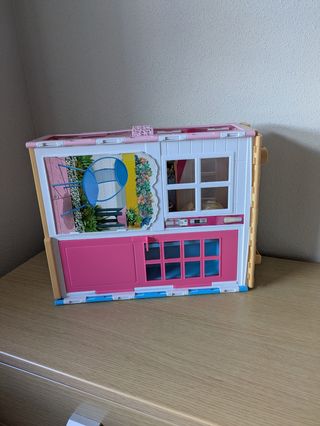 Barbie y casa plegable