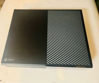 Consola XBOX ONE 500 GB con caja original y mando