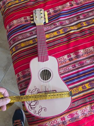 Guitarra infantil