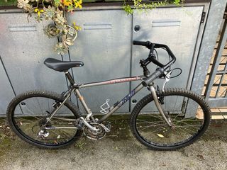 Cinelli stratocaster Magura