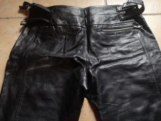 Pantalones piel natural Zara