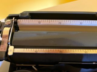 Maquina escribir con mas de 60 años